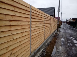 Деревянный забор елочка 150 метров фото в Загорянском